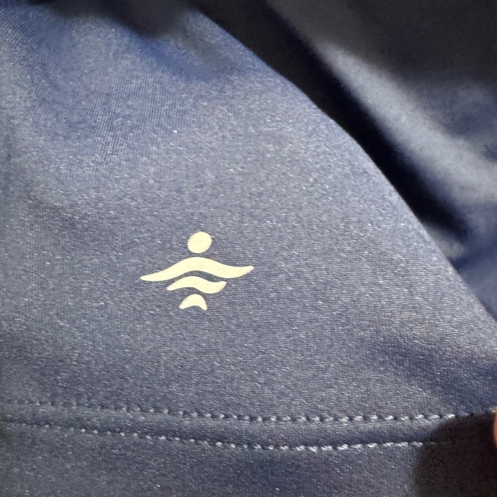 Halara Solid Thumb Hole Yoga Sports Top Navy - Picture 11 of 11